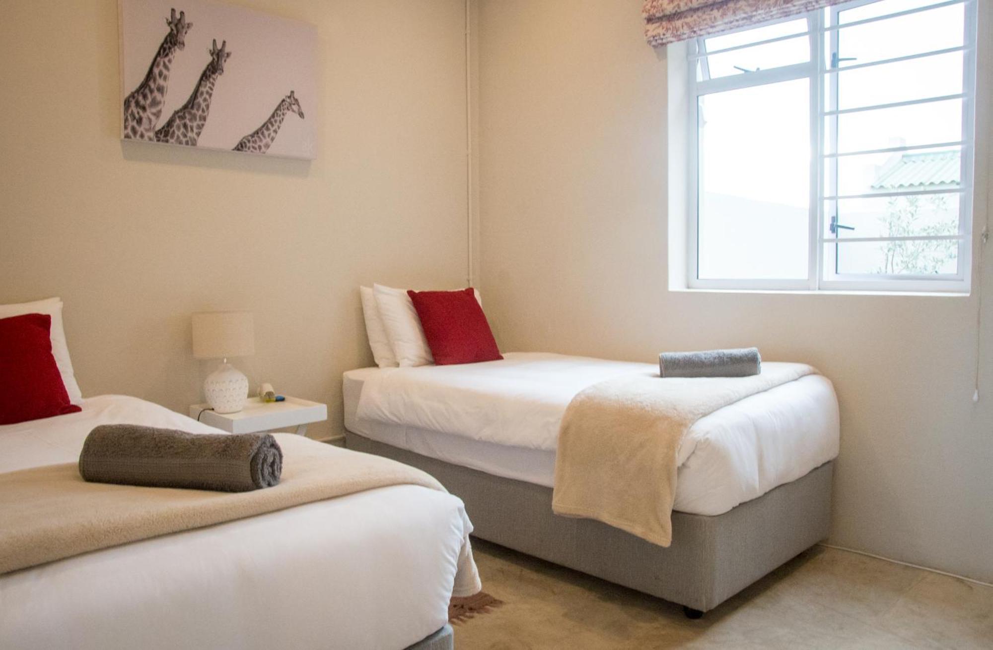 Moortop Cottages Елгин Екстериор снимка